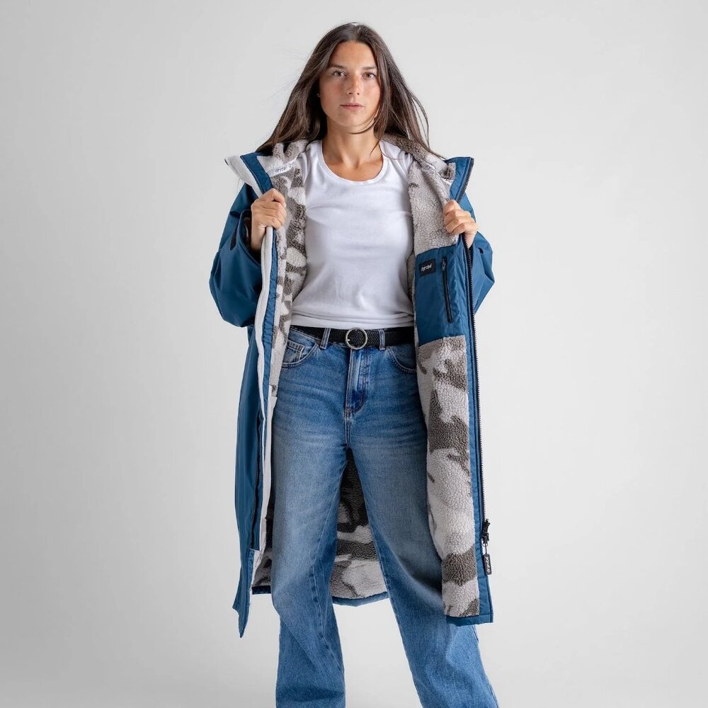 NWT Dryrobe - Small - Picture 4 of 4